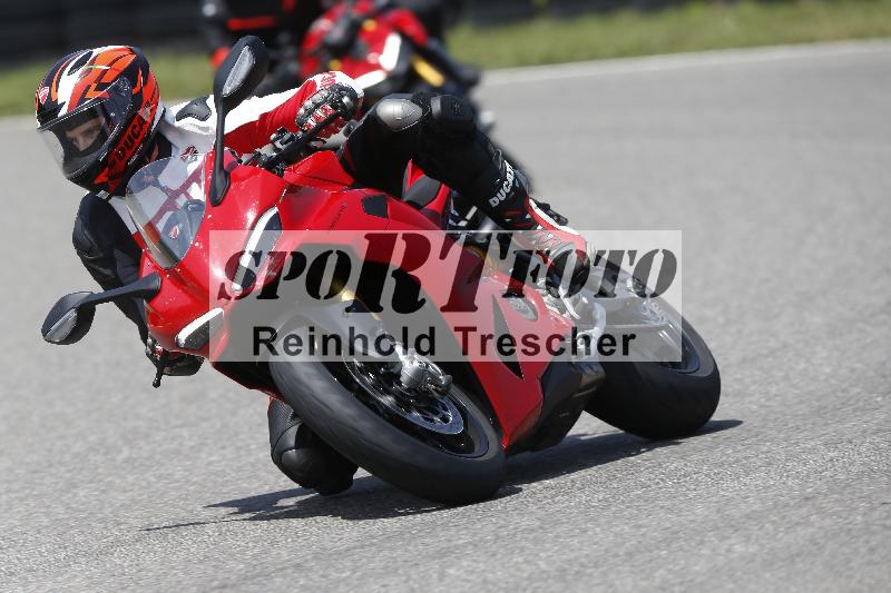 /27 12.06.2025 Ducati Schweiz Trackday Warmup  ADR/gruen-vert/ohne